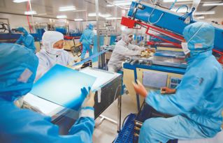 车载触摸屏市占率跃升，国内贸易代理迎来新增长点
